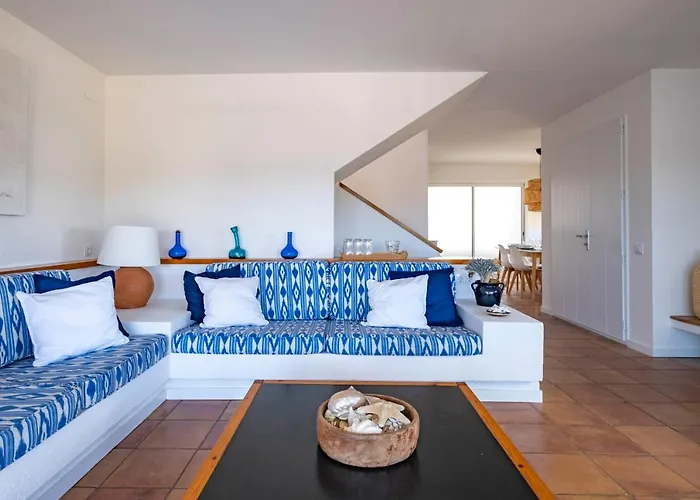 Caials House * 卡达克斯